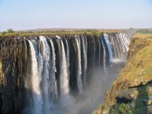 De Victoriawatervallen zijn de breedste watervallen van Afrika