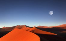 De rode duinen van Sossusvlei zijn kenmerkend voor Namibië