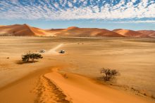 Voor een bezoek aan Sosussvlei dat in de Namibwoestijn ligt, is een 4WD auto zeker nodig